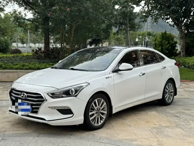 Hyundai Mistra