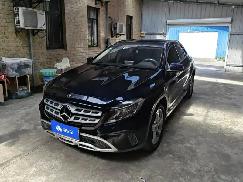 Mercedes-Benz GLA