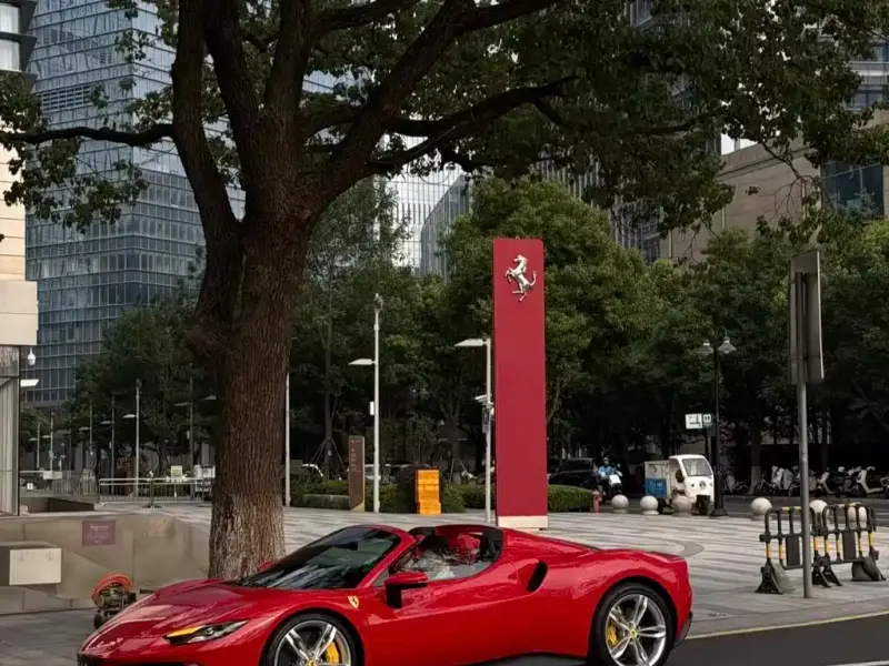 Ferrari 296