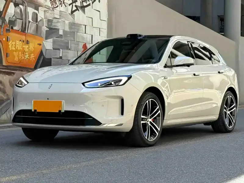 AITO M5