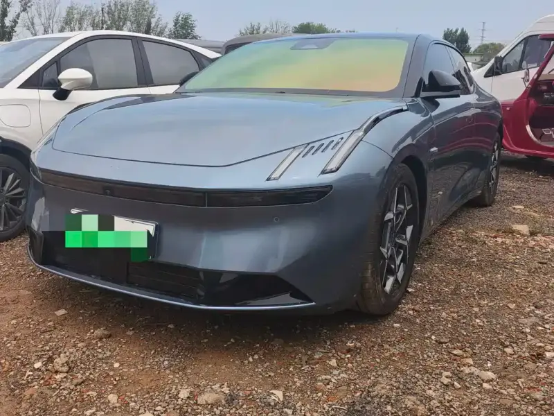 Lynk & Co Z10