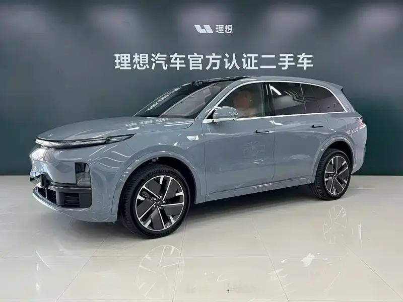 Li Auto L8