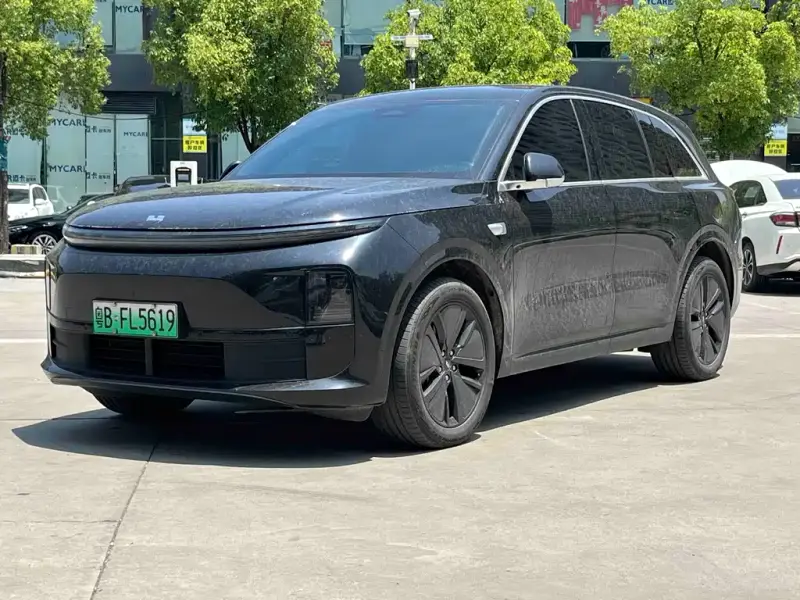 Li Auto L6