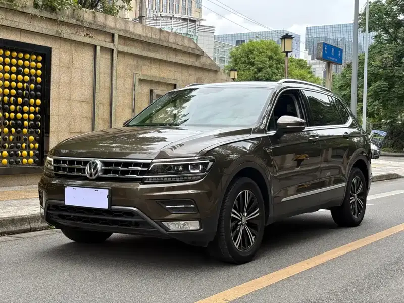 Volkswagen Tiguan L