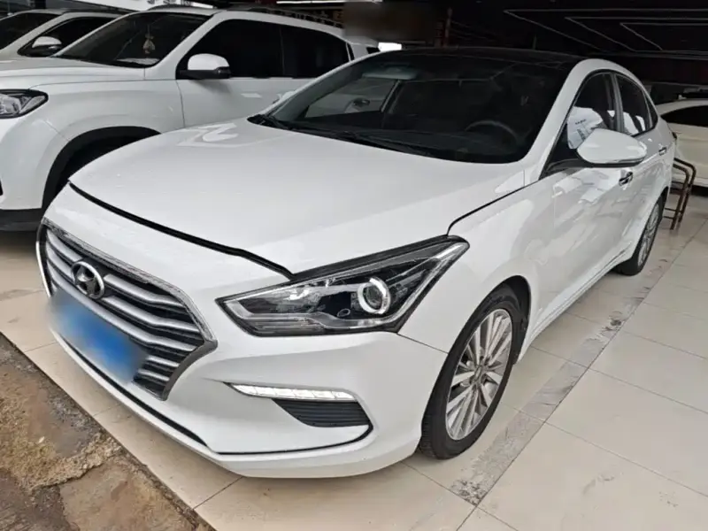 Hyundai Mistra