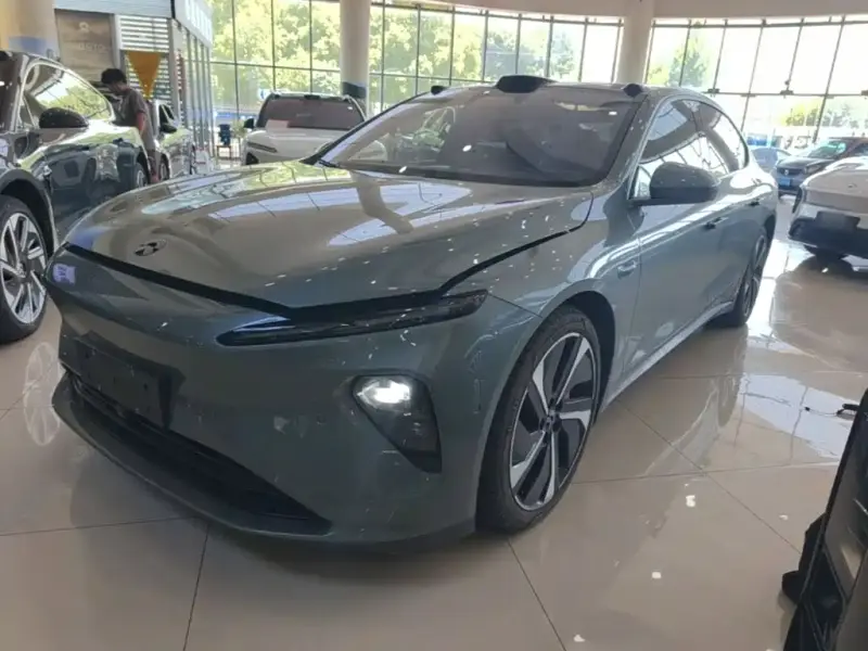 NIO ET7