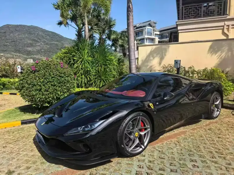 Ferrari F8