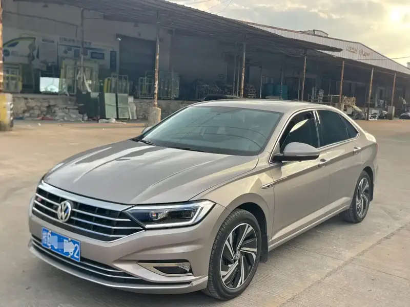 Volkswagen Sagitar