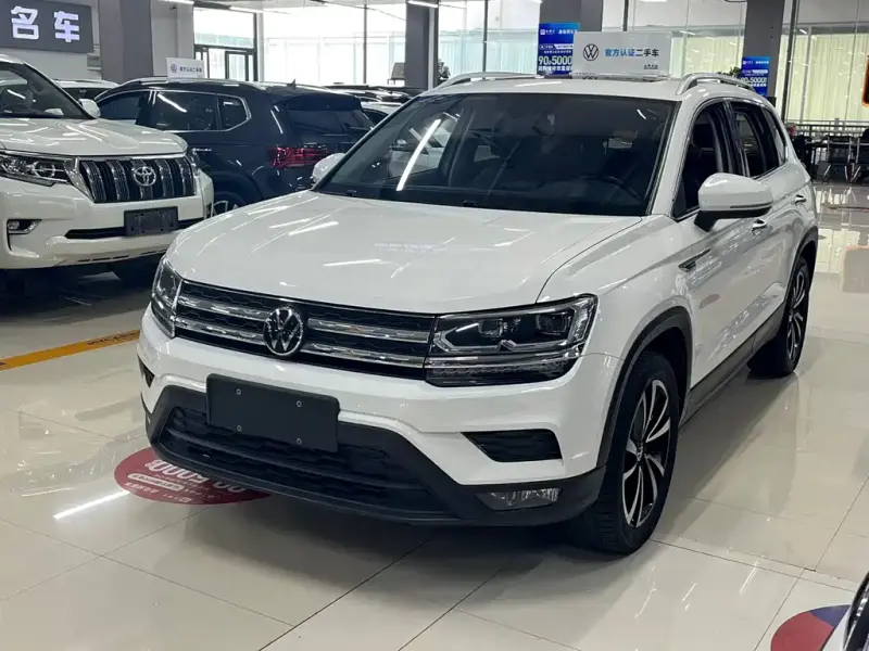 Volkswagen Tharu