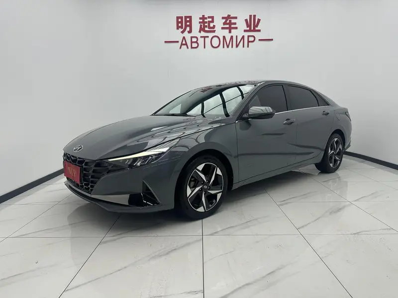 Hyundai Elantra