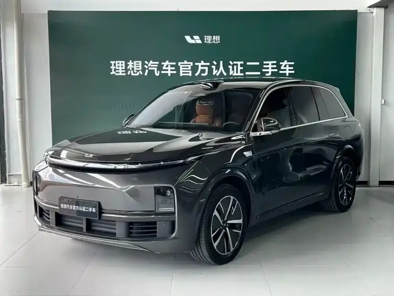 Li Auto L8