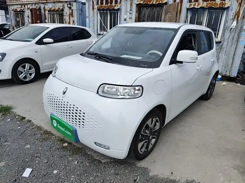 Ora Ora 02 (White Cat)