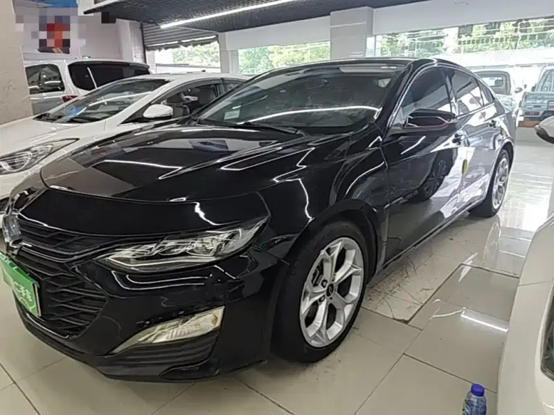 Chevrolet Malibu XL
