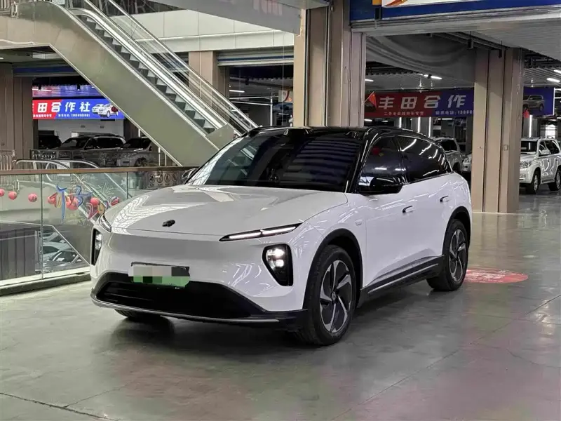 NIO ES6