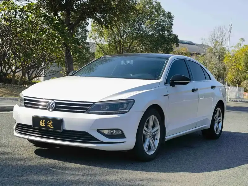 Volkswagen Lamando
