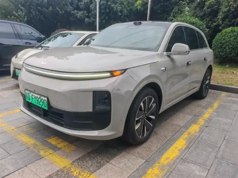 Li Auto L6
