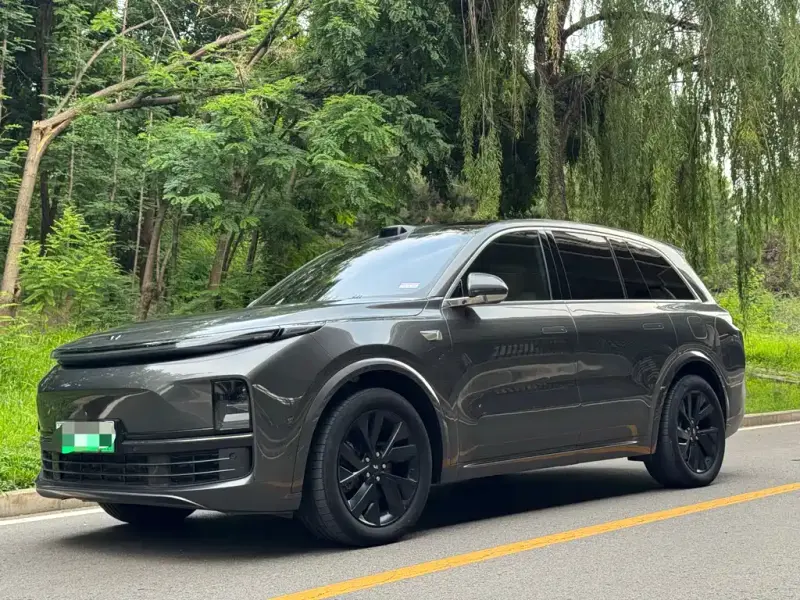 Li Auto L8