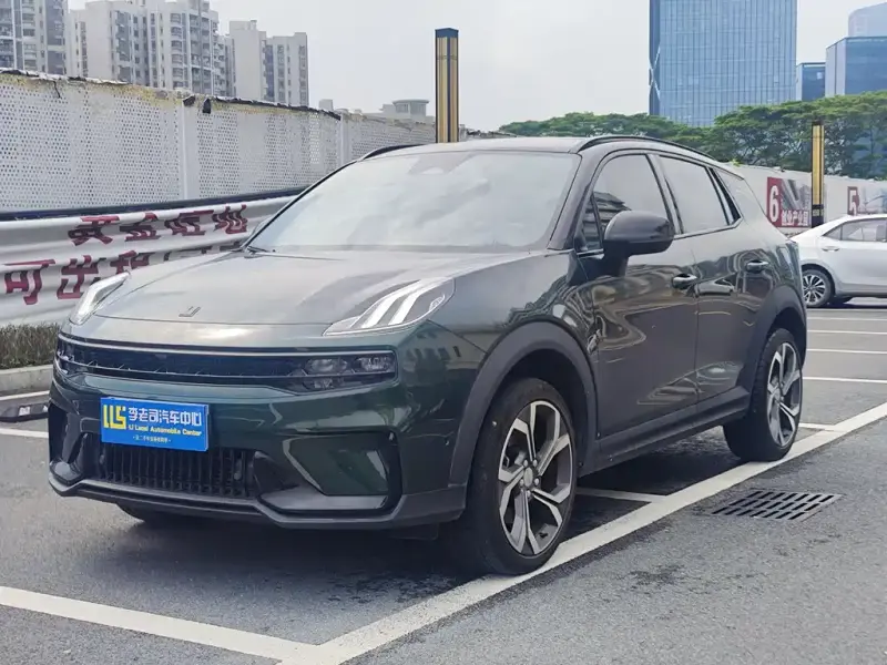 Lynk & Co 06