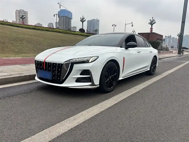 Hongqi H6