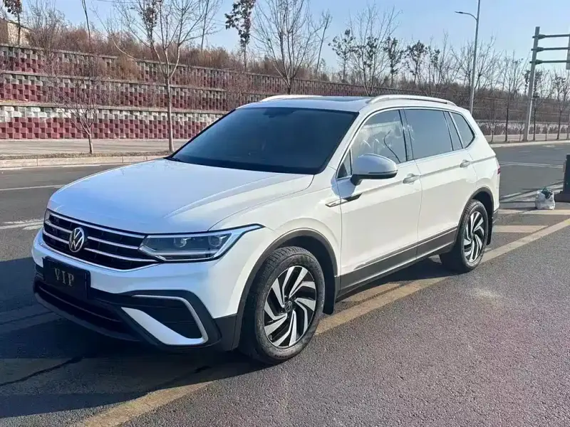 Volkswagen Tiguan L
