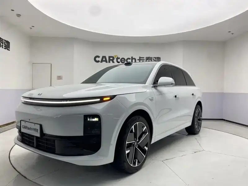 Li Auto L6