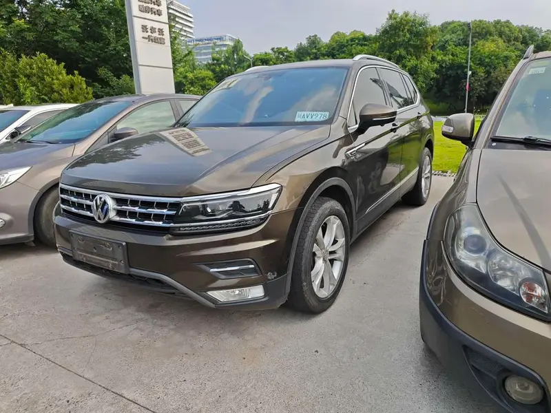 Volkswagen Tiguan L