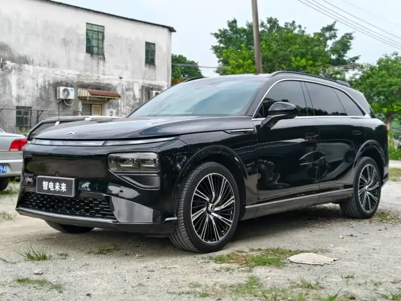 XPeng G9