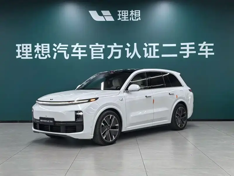Li Auto L8