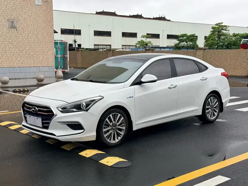 Hyundai Mistra