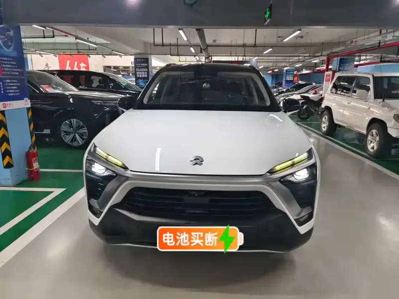 NIO ES8