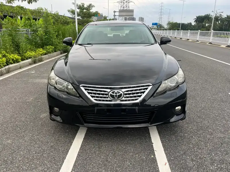 Toyota Reiz