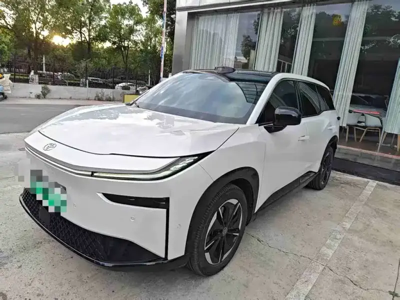 Toyota Bozhi 3X