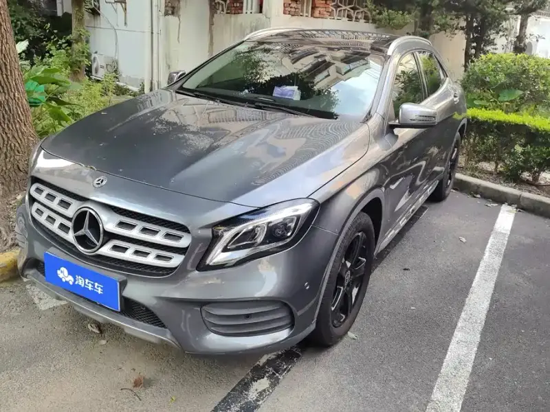 Mercedes-Benz GLA