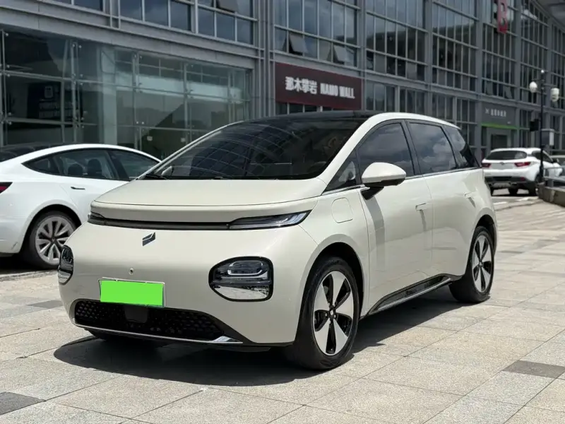Baojun Cloud (Yunduo)