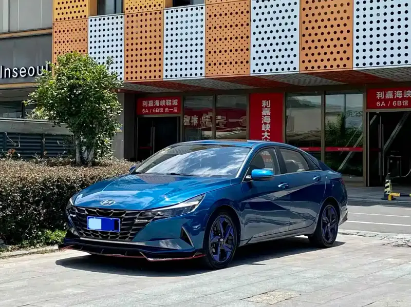Hyundai Elantra