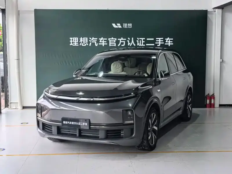 Li Auto L8