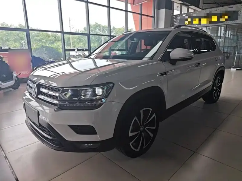 Volkswagen Tharu
