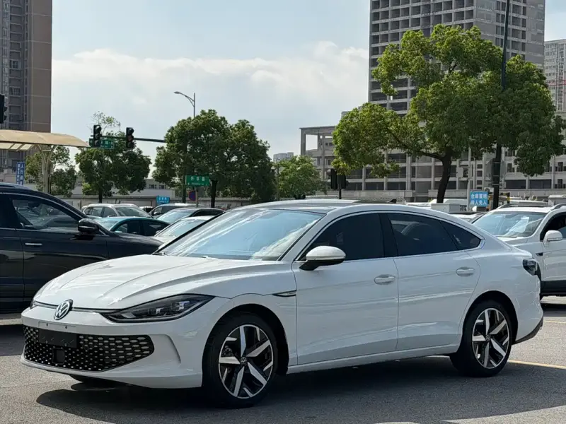 Volkswagen Lamando