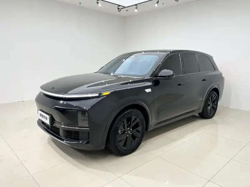 Li Auto L8