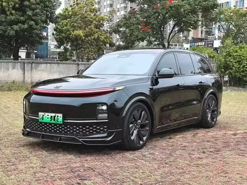 Li Auto L8