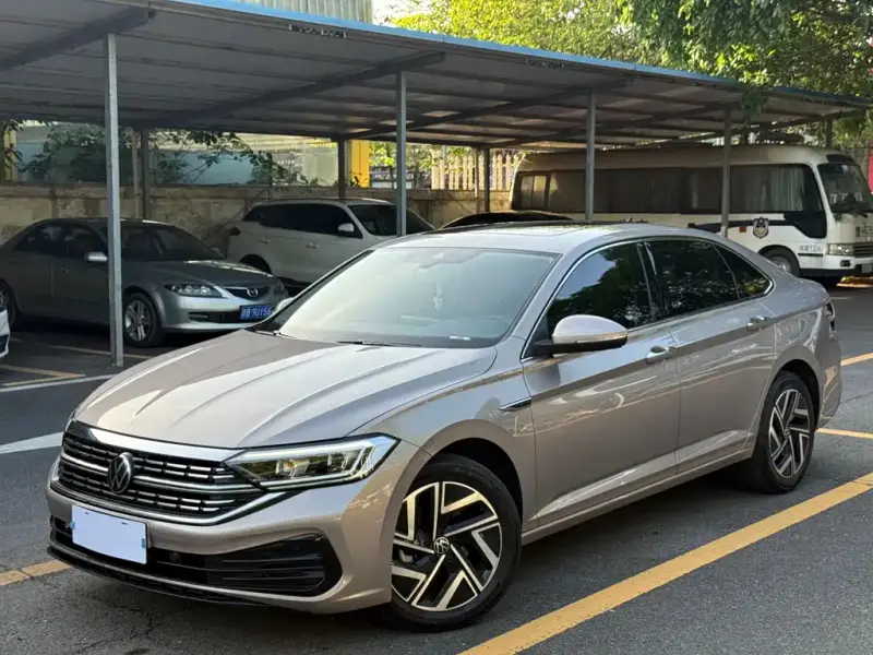 Volkswagen Sagitar