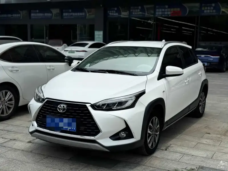 Toyota Yaris L