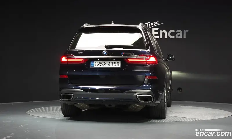 BMW X7
