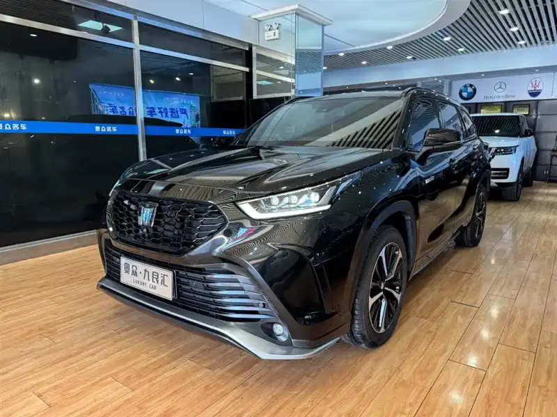 Toyota Crown Kluger