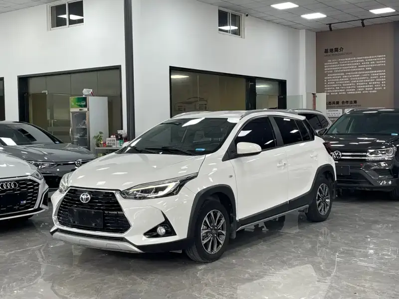 Toyota Yaris L