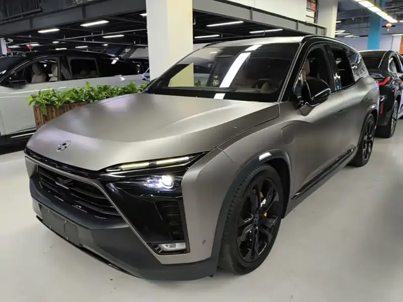 NIO ES8