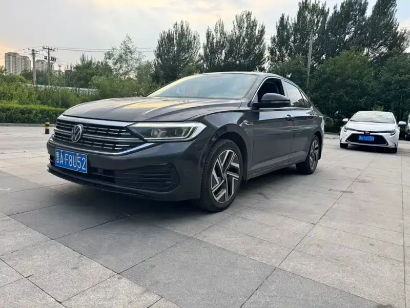 Volkswagen Sagitar