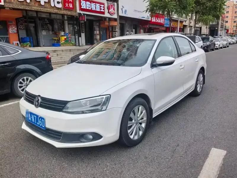 Volkswagen Sagitar