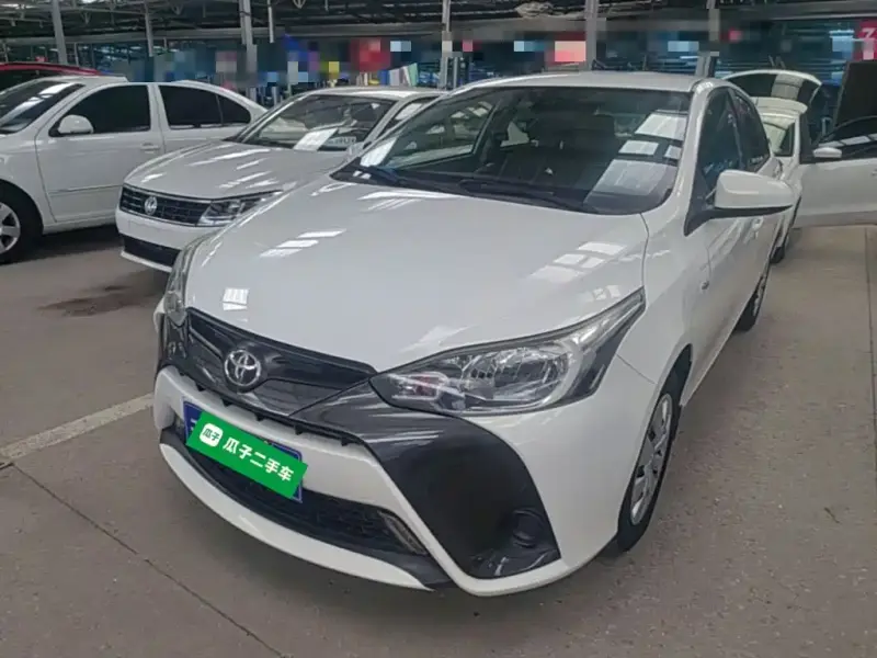 Toyota Yaris L