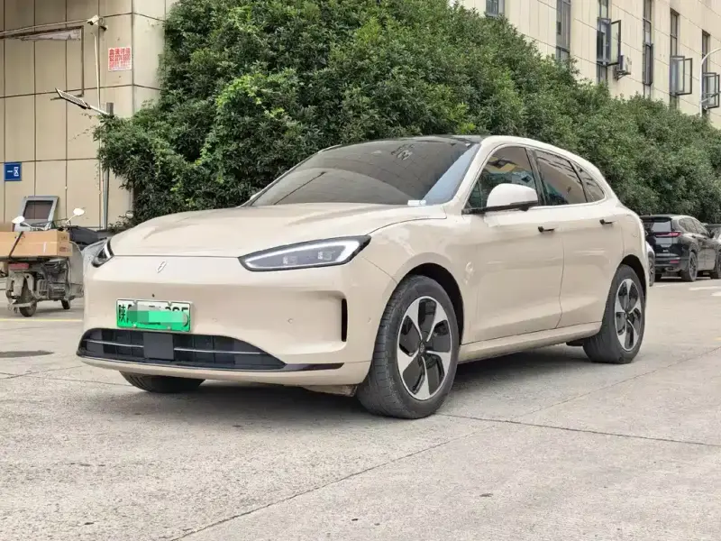 AITO M5